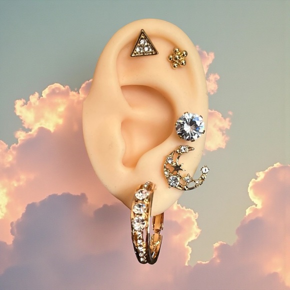 Jewelry - 🍬7 for $15🍬 Gold Tone Crystal Hoop And Stud Earrings Set CC